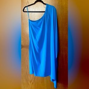 One shoulder gorgeous Per Se Silk dress.